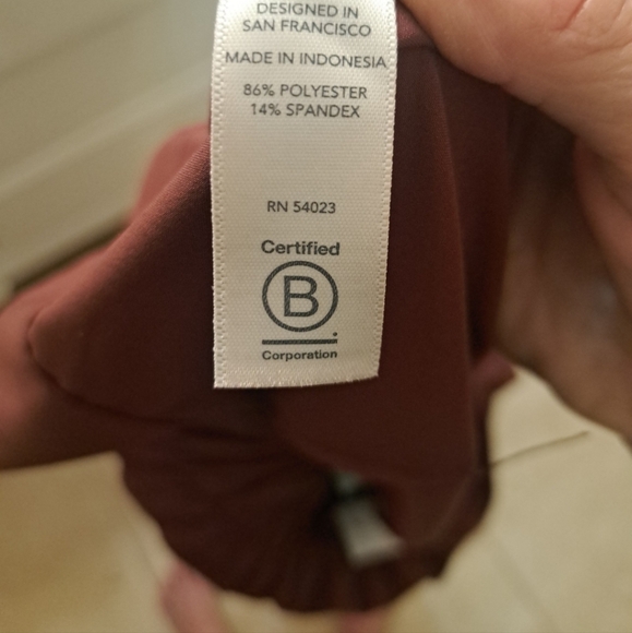 Athleta Skyline 2 Brick colored Quickdry Pants w built in belt sz10 EUC - Picture 8 of 8